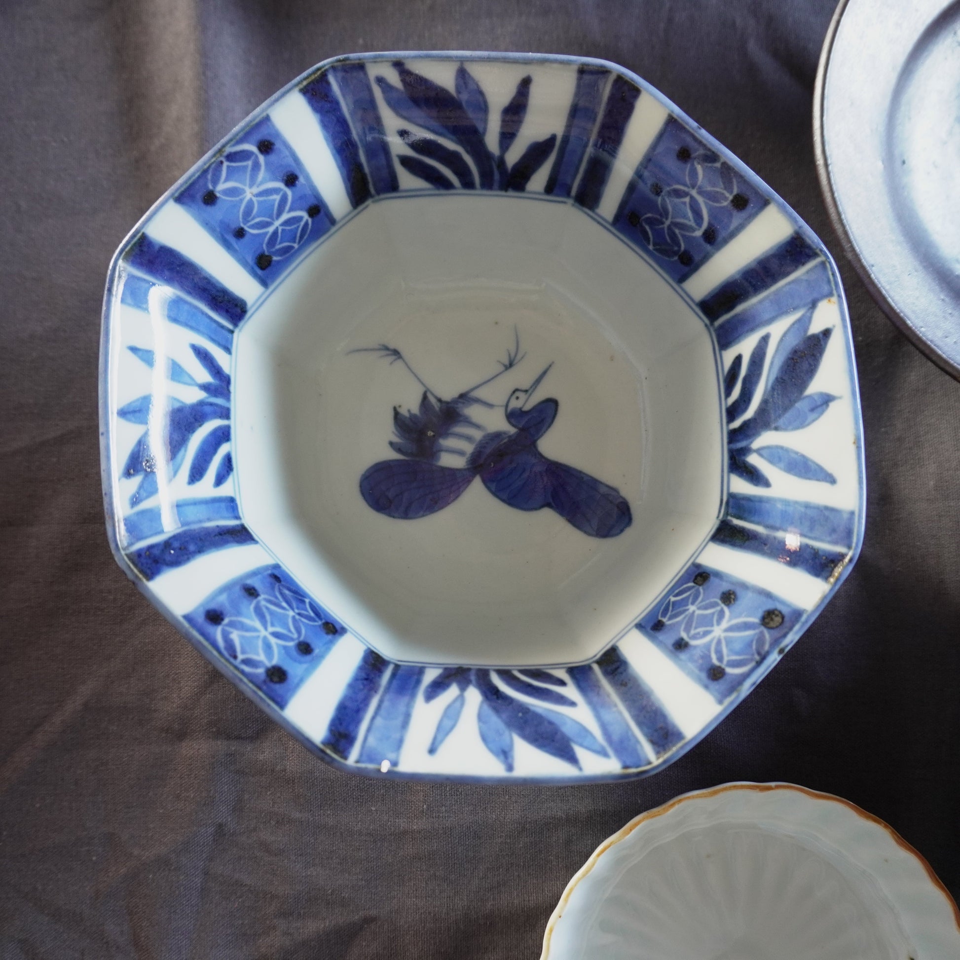 染付八角菖蒲と七宝中鉢 - Kotto Shop