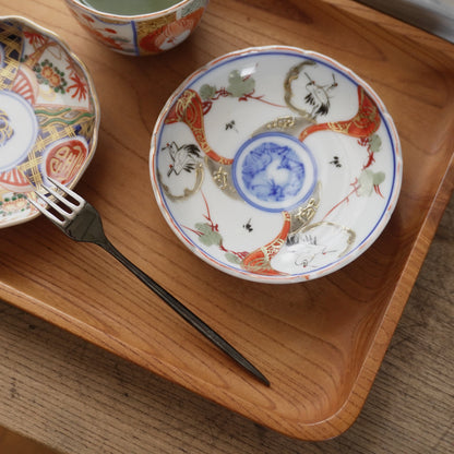 鶴が舞うすっきりとした構図の小皿 - Kotto Shop