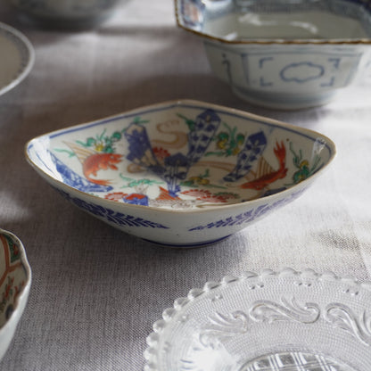 爽やかな色味の魚に熨斗の描かれた菱皿 - Kotto Shop