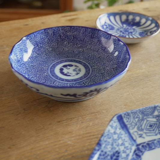 藍の総柄に心躍るなます皿 - Kotto Shop