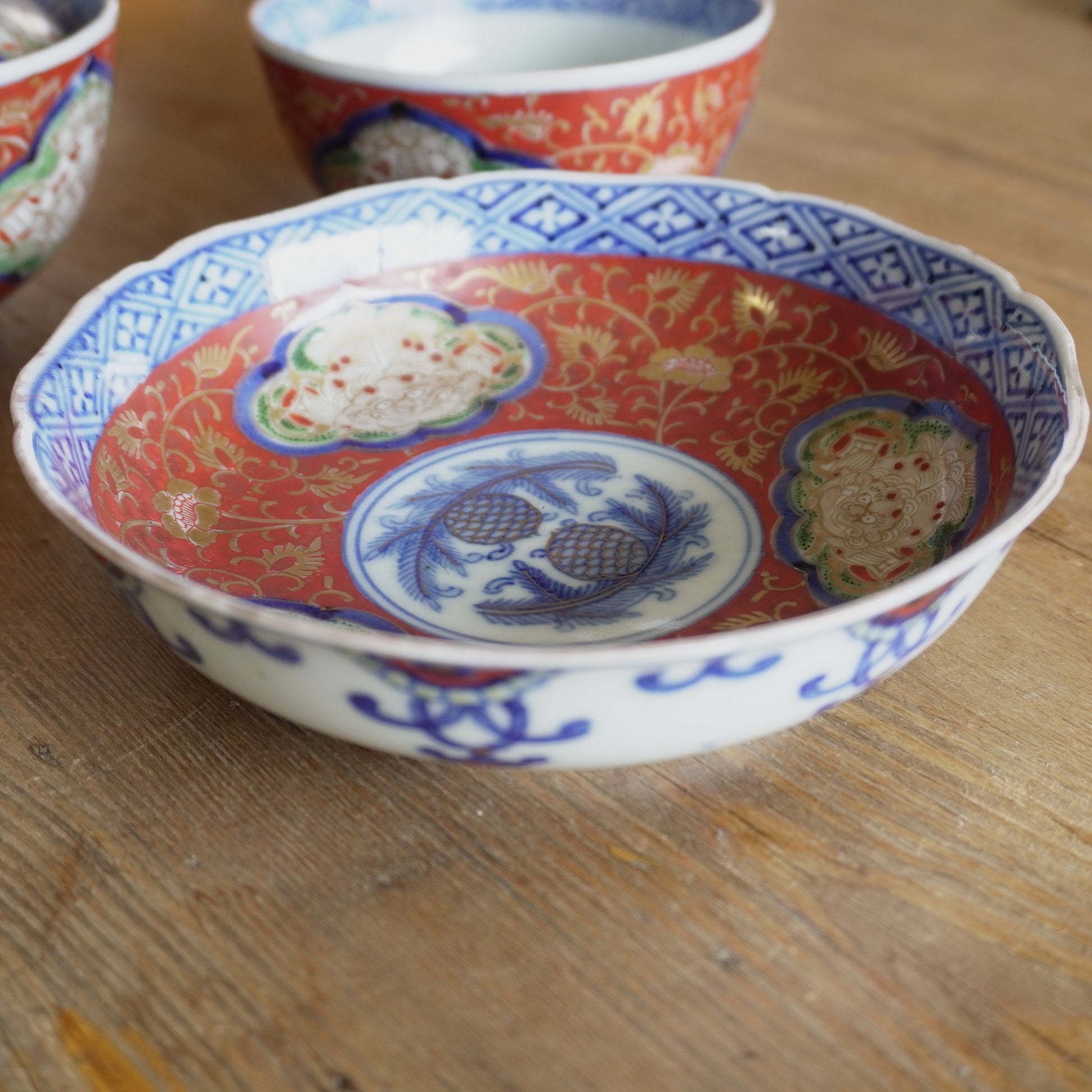 幸福を抱く鮮やかな大聖寺伊万里の器 - Kotto Shop